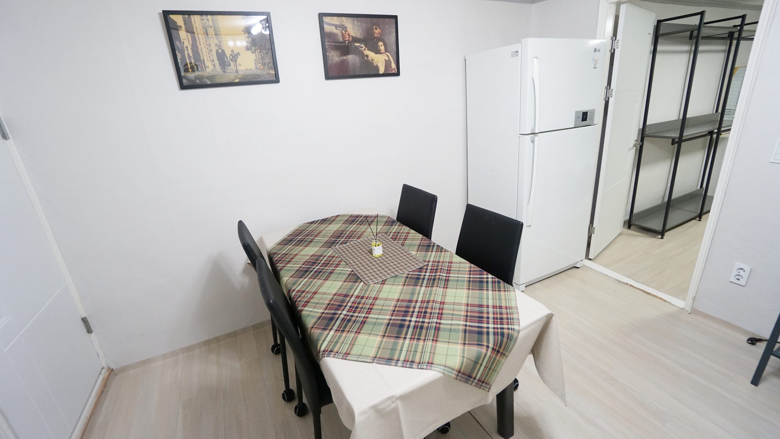 HONGDAE STATION – TWO ROOMS / SHORT-TERM / Full-Furnished / Small deposit