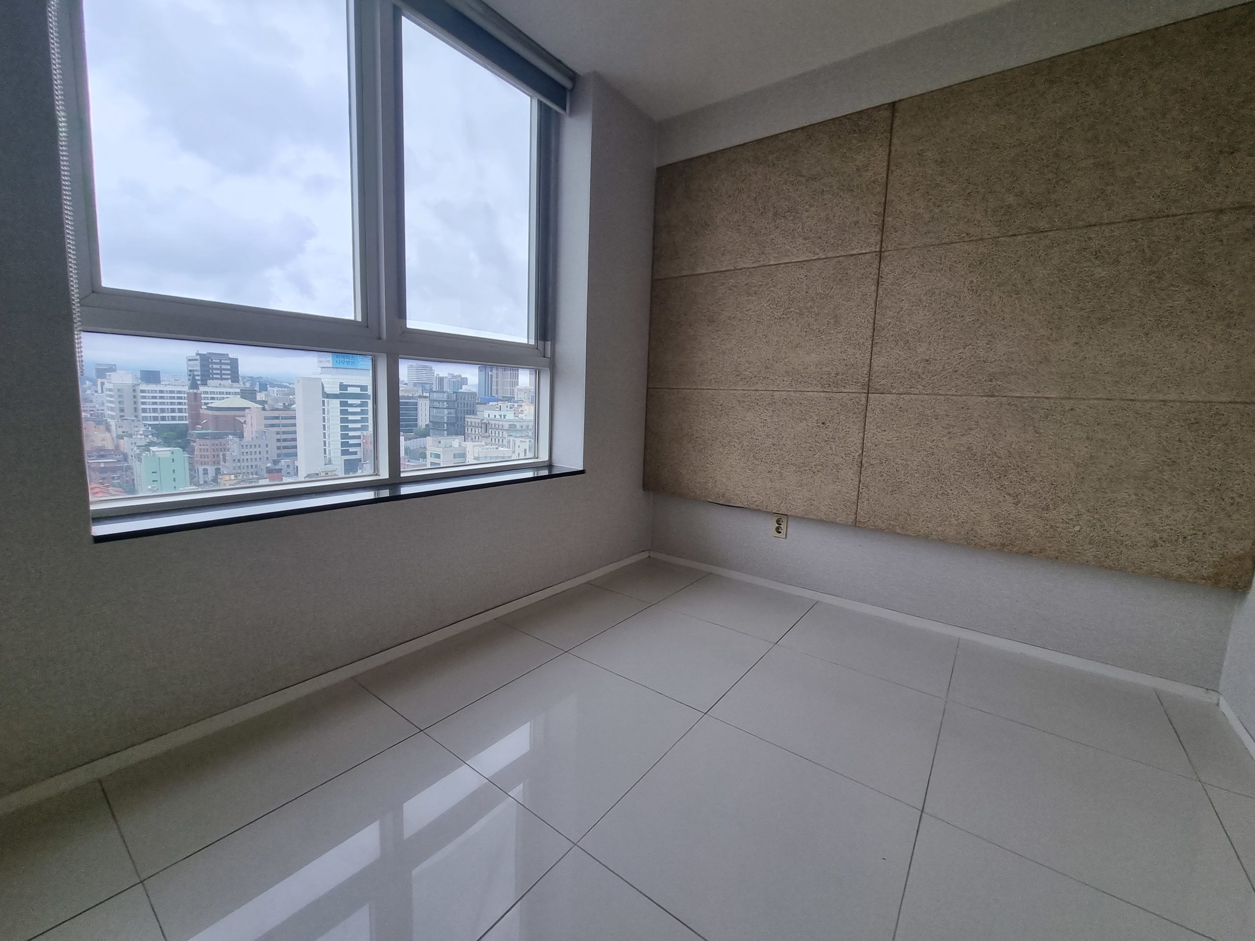 Eonju Staion Line#9 Short-term available Fully furnished two-bedroom Officetel