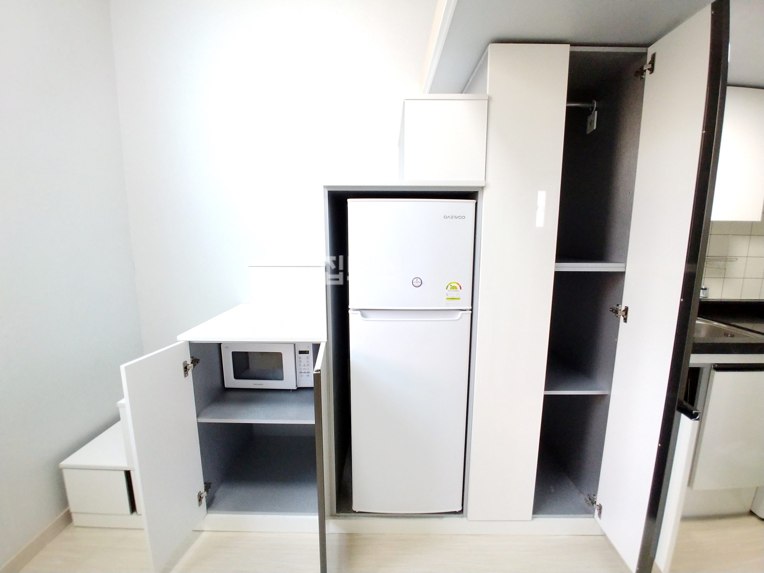 Near Seoul Line 4 Ssangmun Station / Affordable Loft - Ziptoss Real Estate