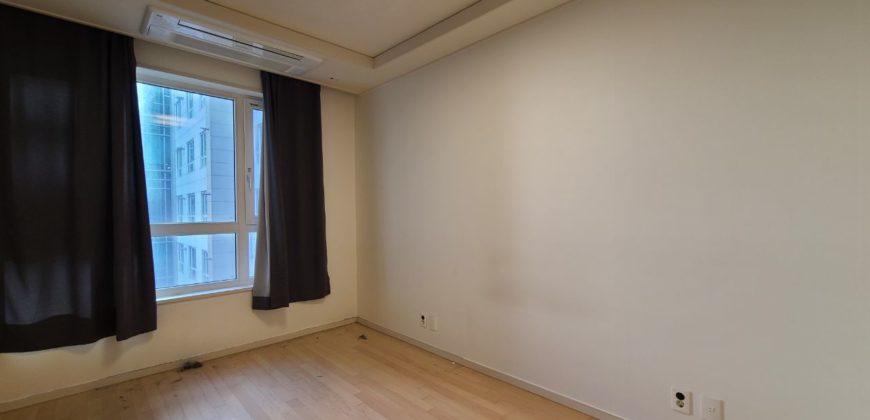 Close to Gangnam Station! Clean&Tidy Studio One room!