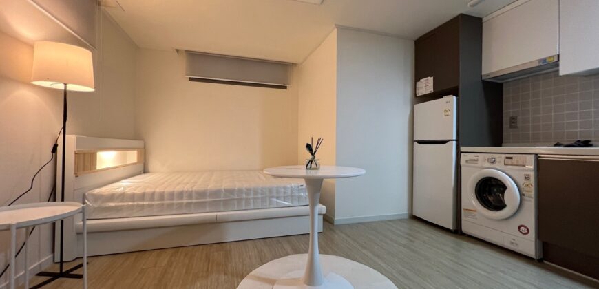 Close to Sogang University, near Daeheung Station (Line 6) Short term Available Studio