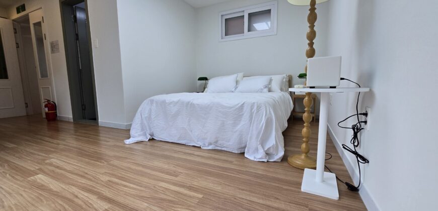 THE NOOK Guest House: 1-2nd floors