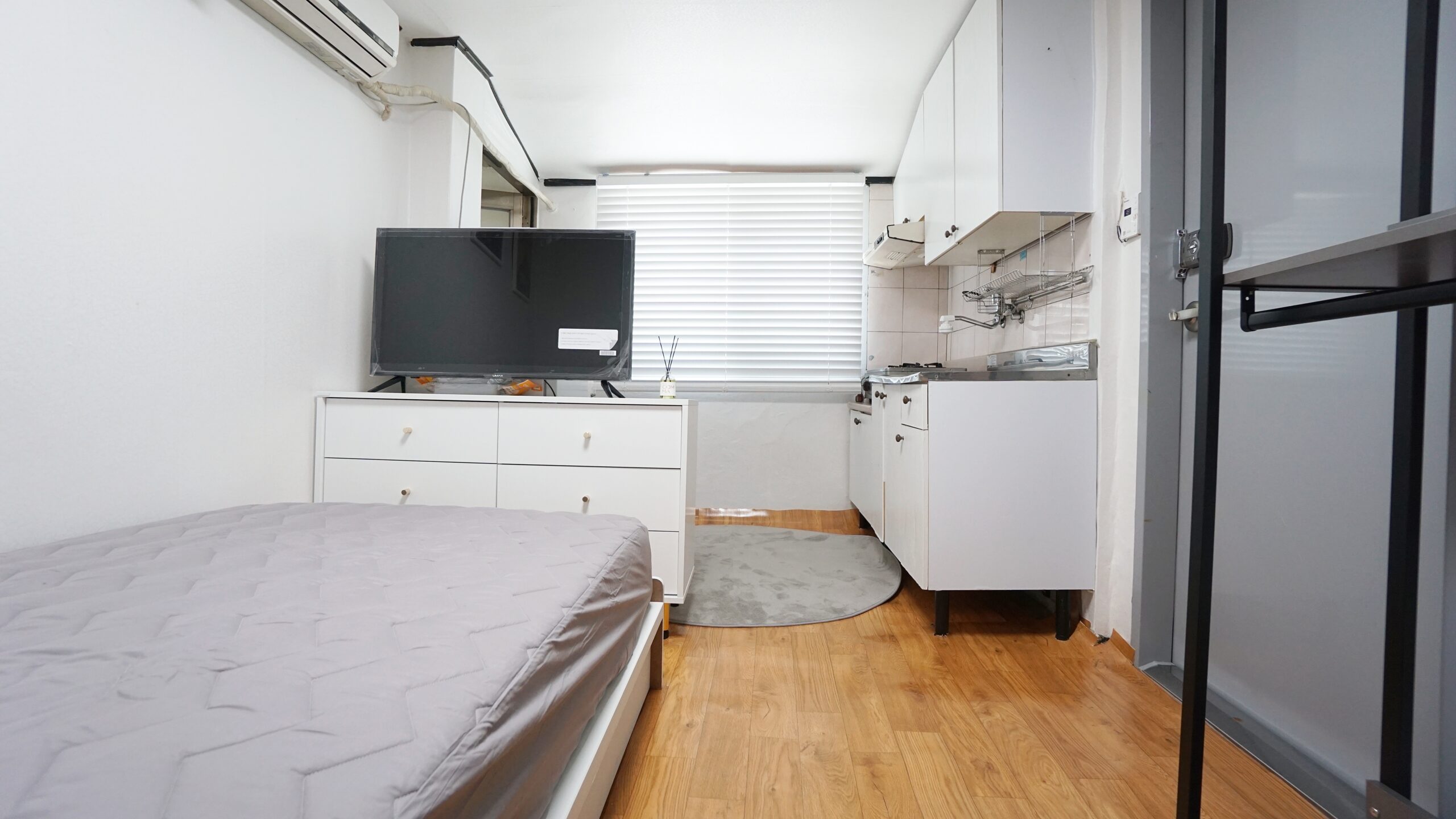 Close to Hongdae Stn Studio Oneroom! Short term 3Month+