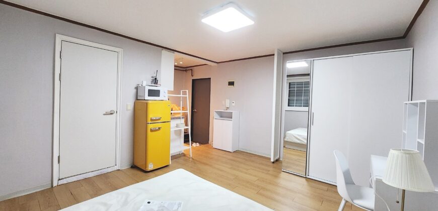 Close to Hongdae Station Fully furnished Studio Oneroom!