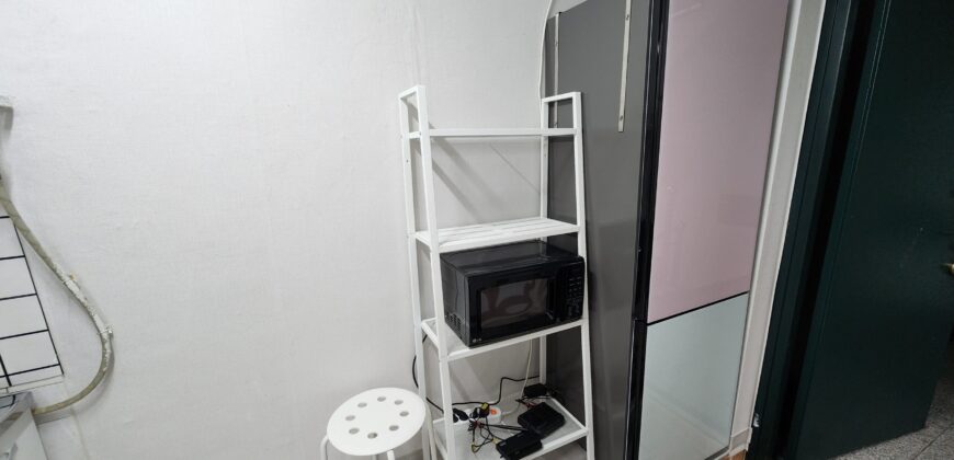 Spacious Studio, Fully furnished! 6-minute from Mangwon Station (Subway Line 6)