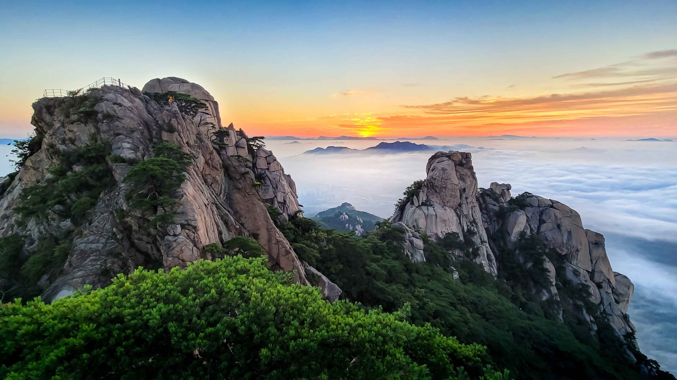 Dobongsan Mountain view - hiking destination near Gangbuk and Dobong residential area in Seoul