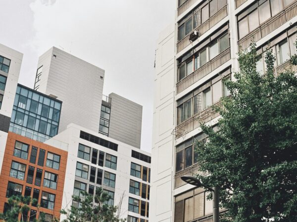 Newer Buildings in Seoul: How Much More They Cost, District by District